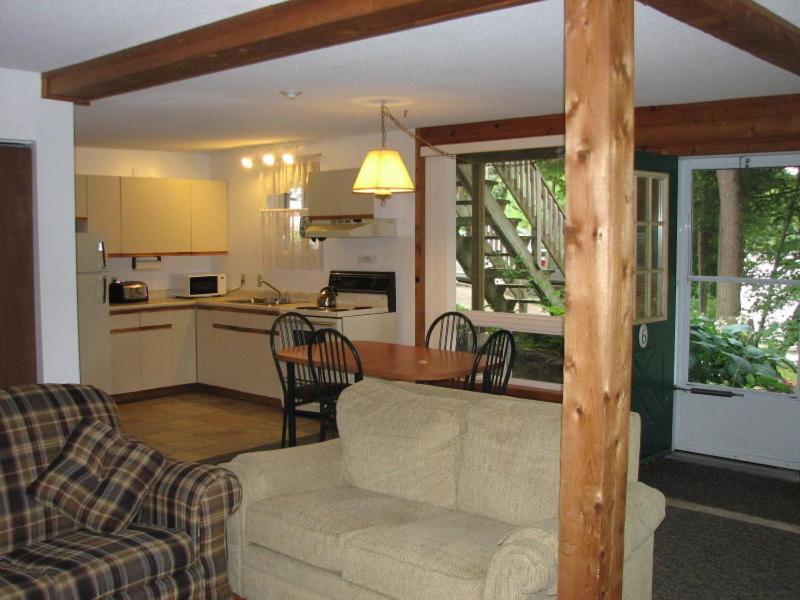 Sunny Point Resort Otter Lake Eksteriør bilde
