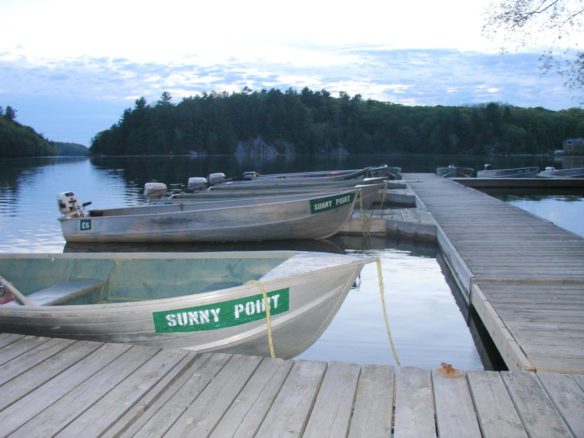 Sunny Point Resort Otter Lake Eksteriør bilde