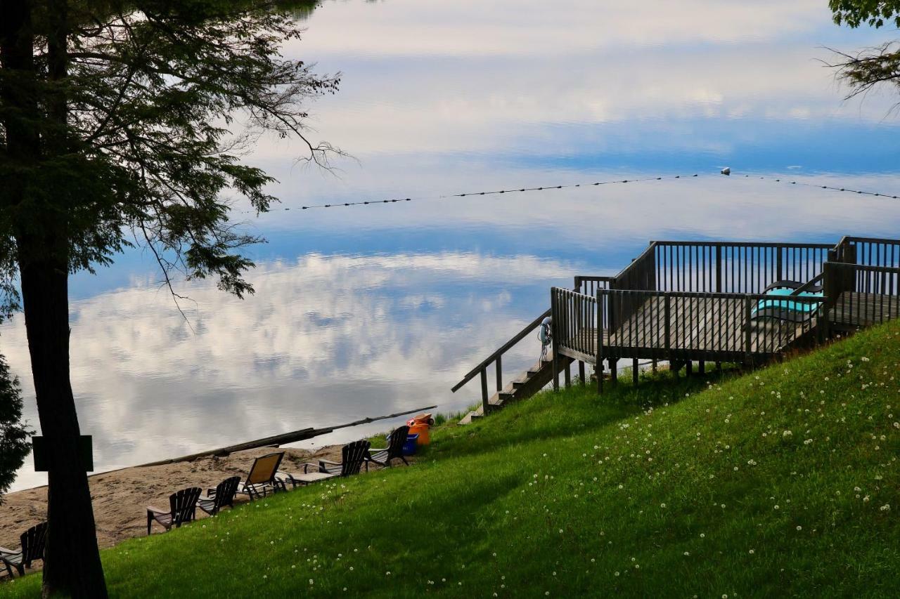 Sunny Point Resort Otter Lake Eksteriør bilde