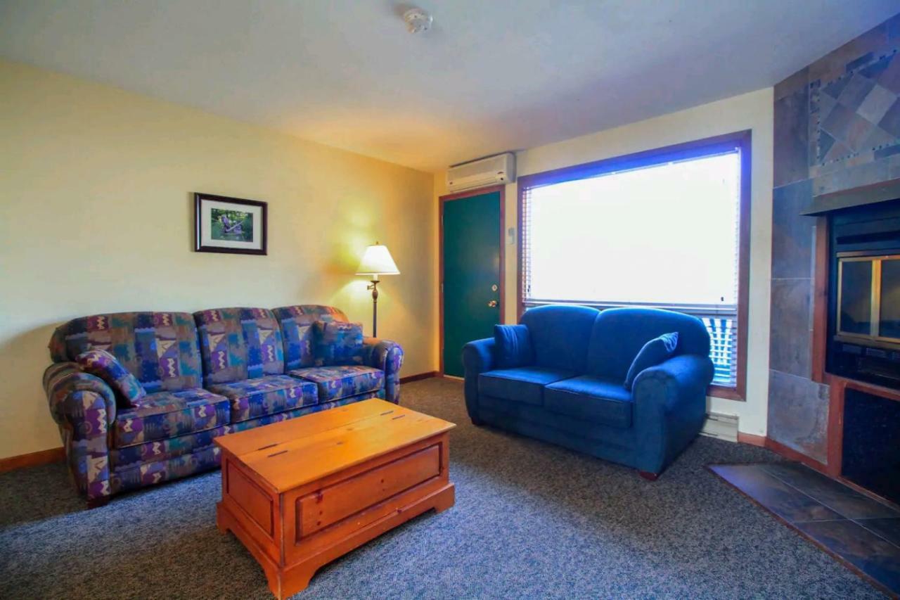 Sunny Point Resort Otter Lake Eksteriør bilde
